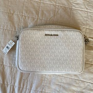 COPY - Michael Kors cross body